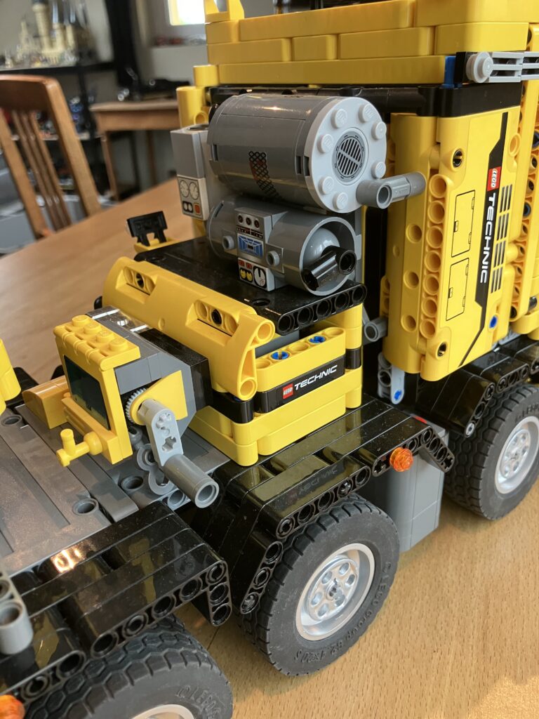 Volvo Sattelzug Maschine